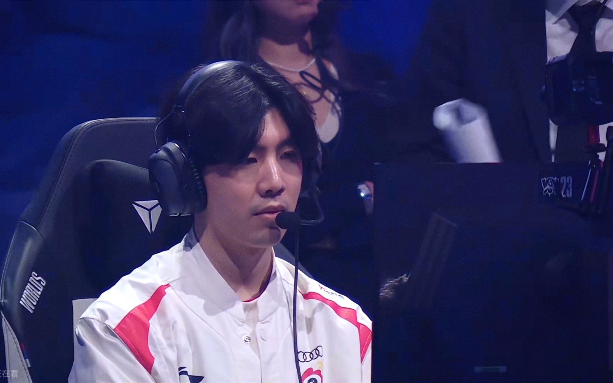 TheShy在利物浦比赛中战术调整，逆转引发热议！